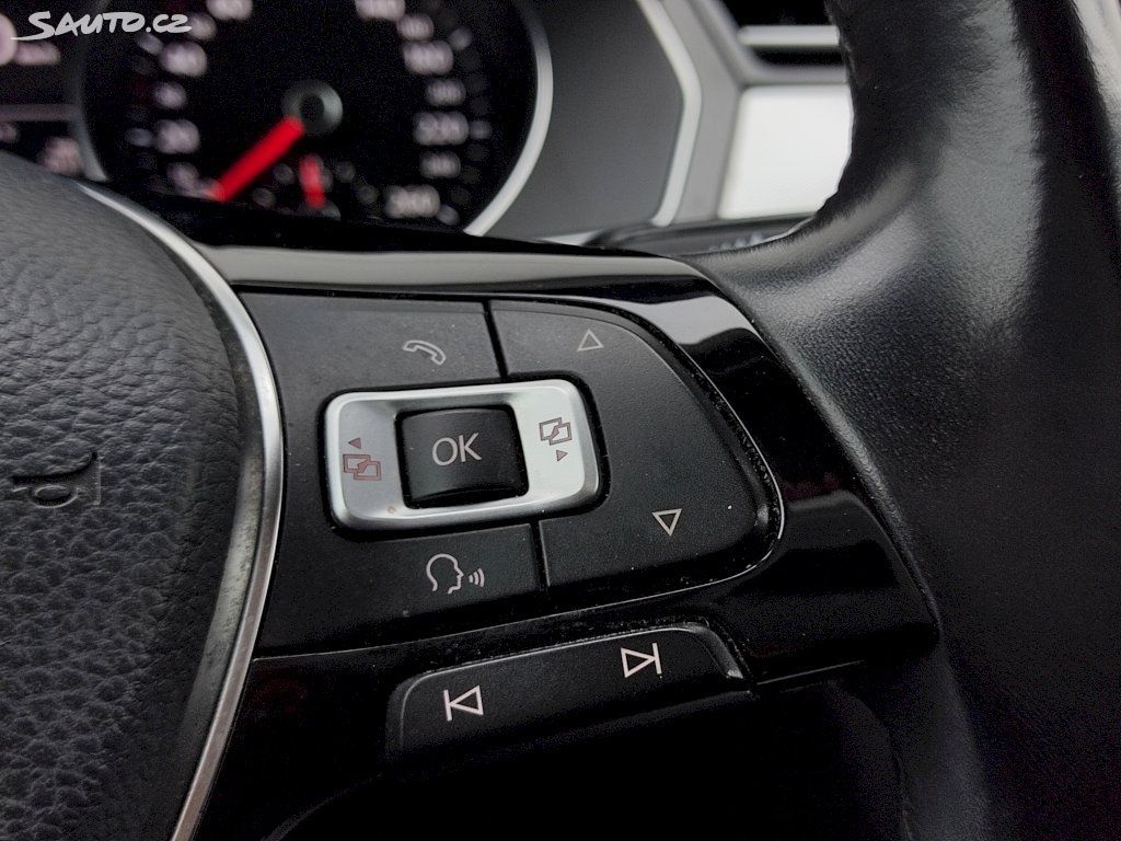 Volkswagen Passat b8 1.6tdi, 88kw. Manual. 2018 - 8