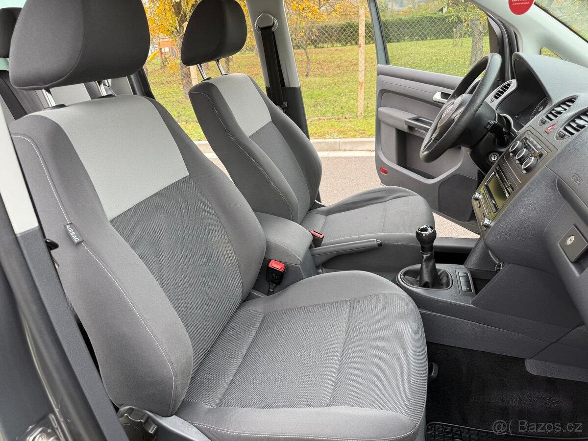 Volkswagen Caddy 1.6 TDI 75kW rok 2013 - 8