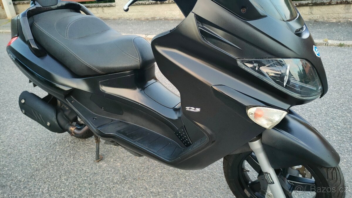 Piaggio Xevo 125 - 8