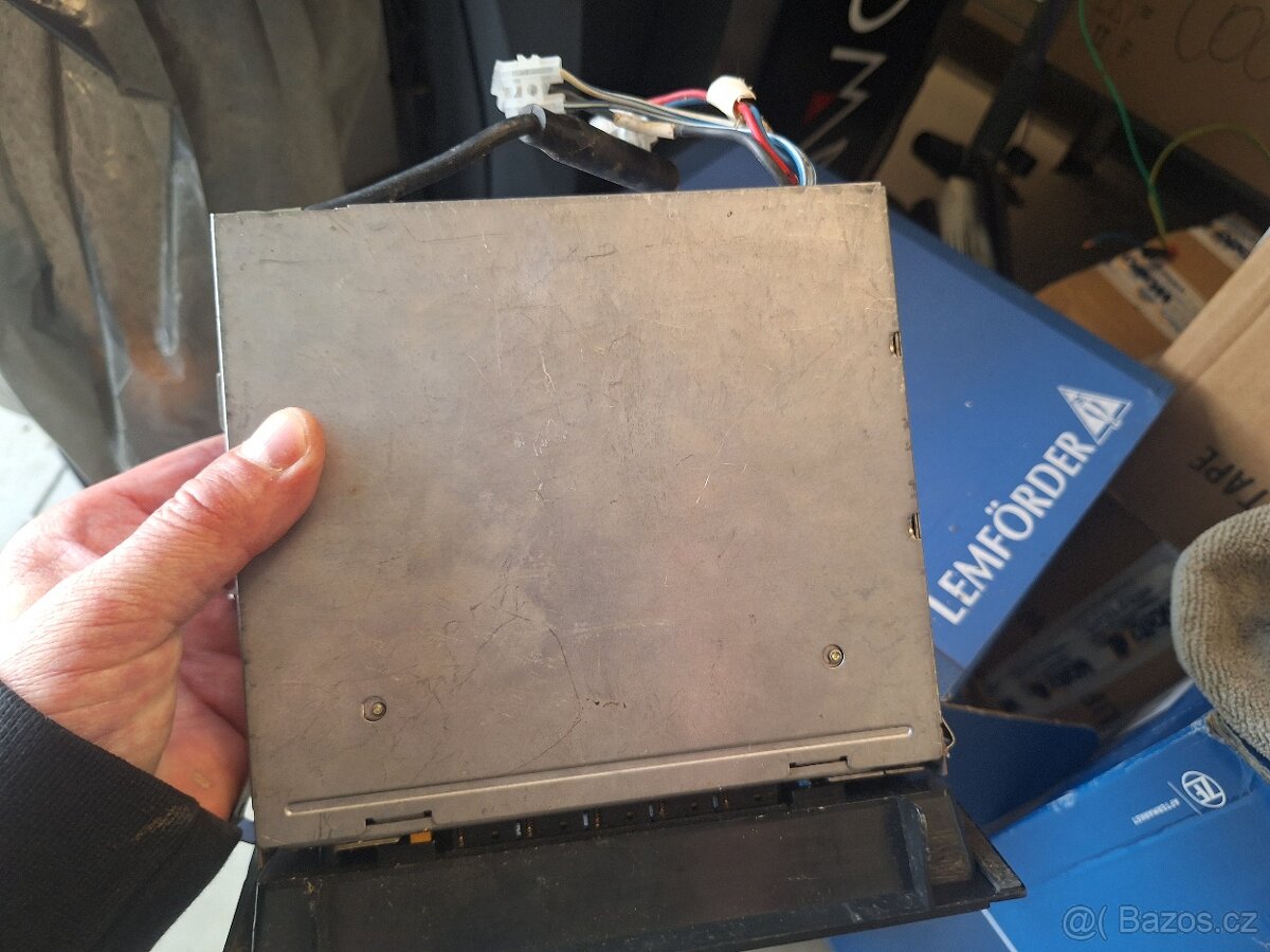 Volvo CR-306X autoradio - 8