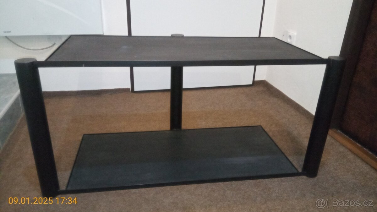 HiFi stolek - 8