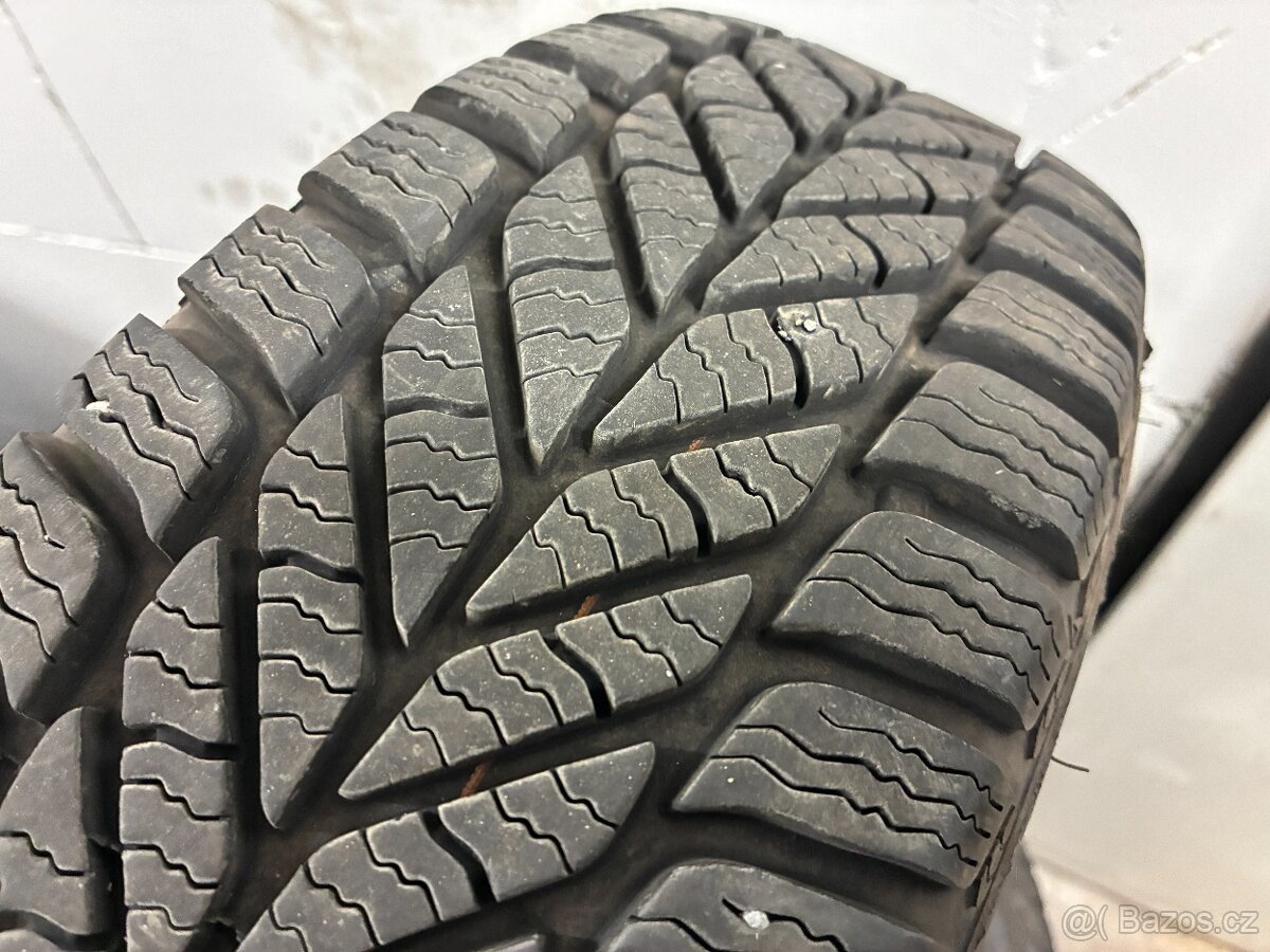 Zimní pneu Hyundai i20 + plechový disk, cena za 1 ks - 8