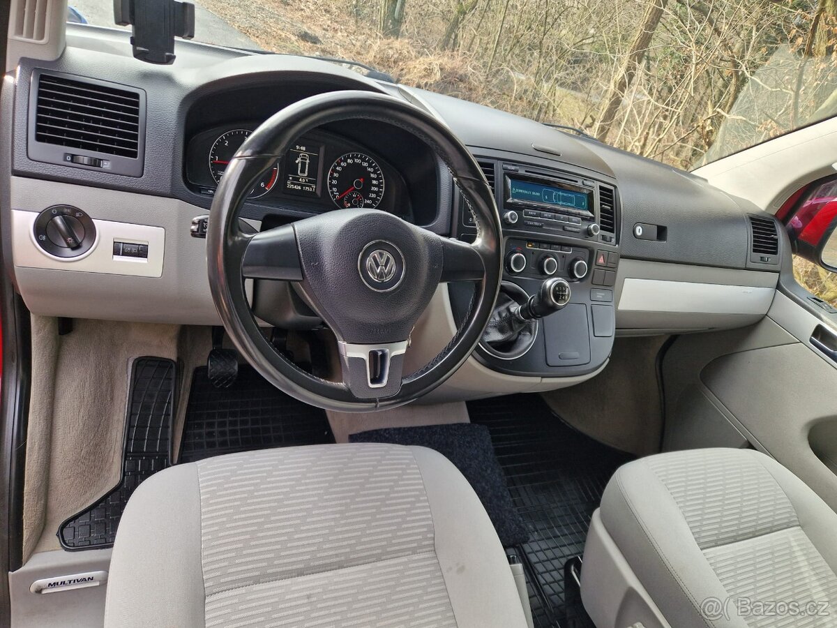 VW MULTIVAN T5 2.0 TDi -103 Kw - 8