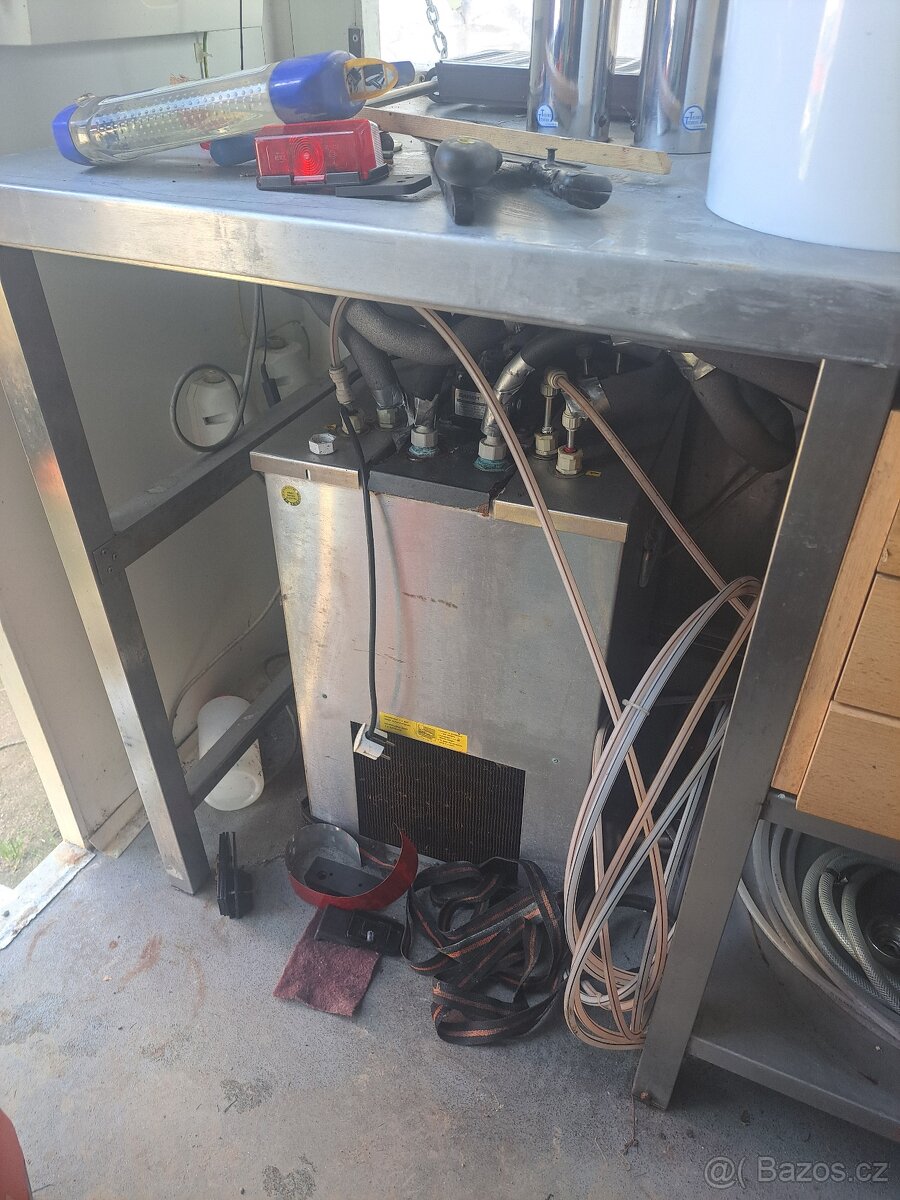 prodejní stánek - 8