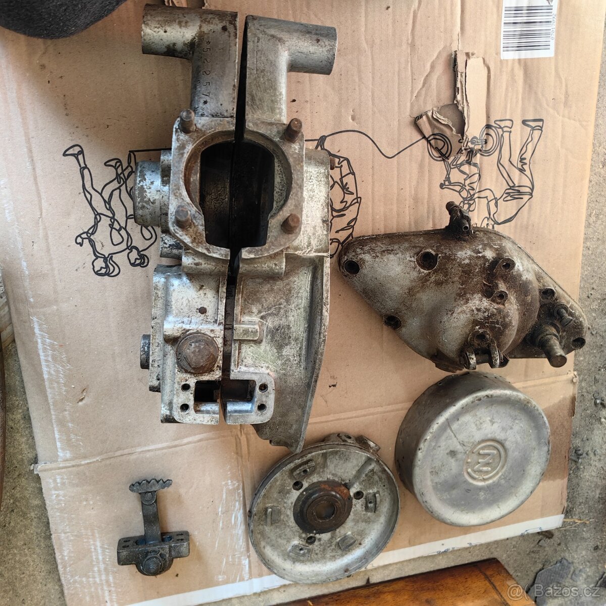 ČZ 175 předvalecna motor díly - 8