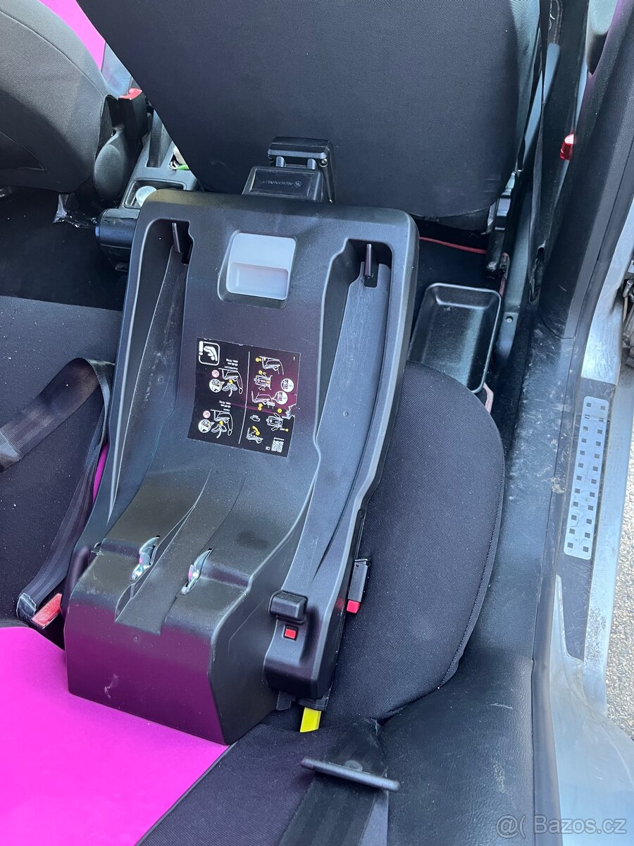 Kočárek + autosedačka s isofix základnou - 8