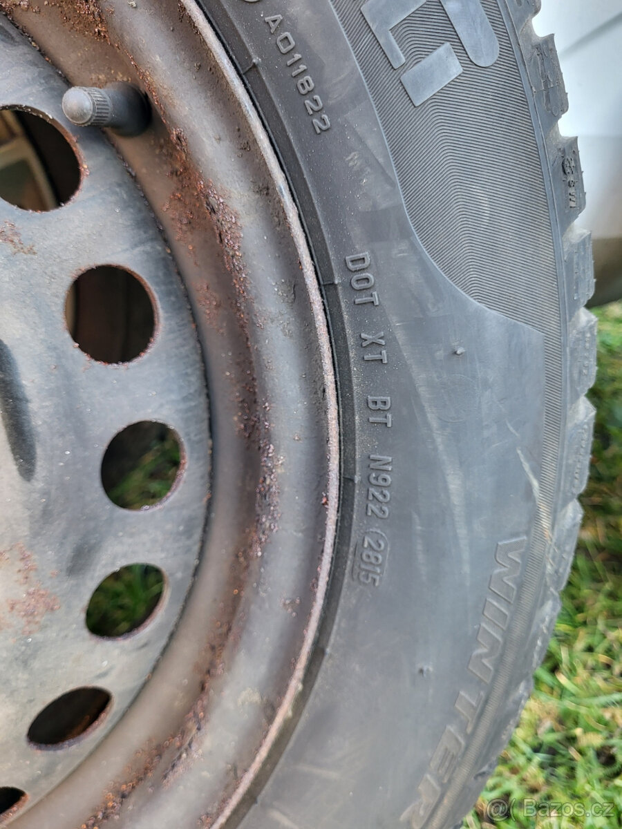 Zimní pneumatiky s disky původně na Ford Mondeo, a další - 8