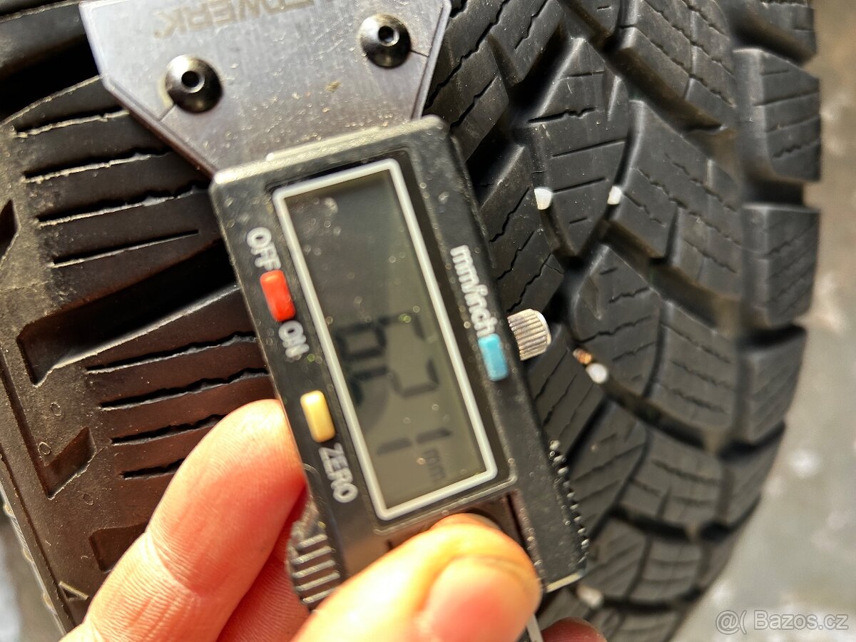 Fulda 215/55/17 zimní pneu - 8