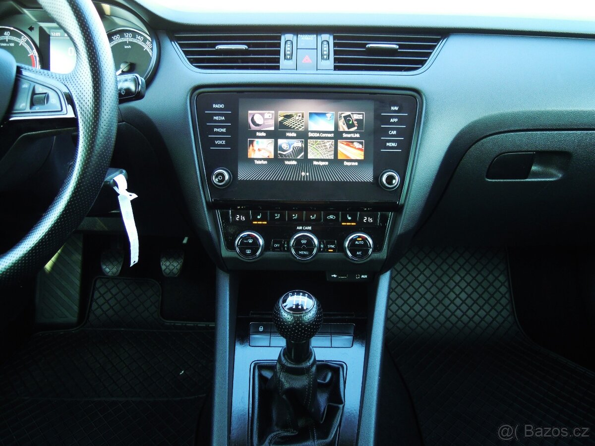 Škoda Octavia, 1.8TSi DRIVE - SERVIS - 8