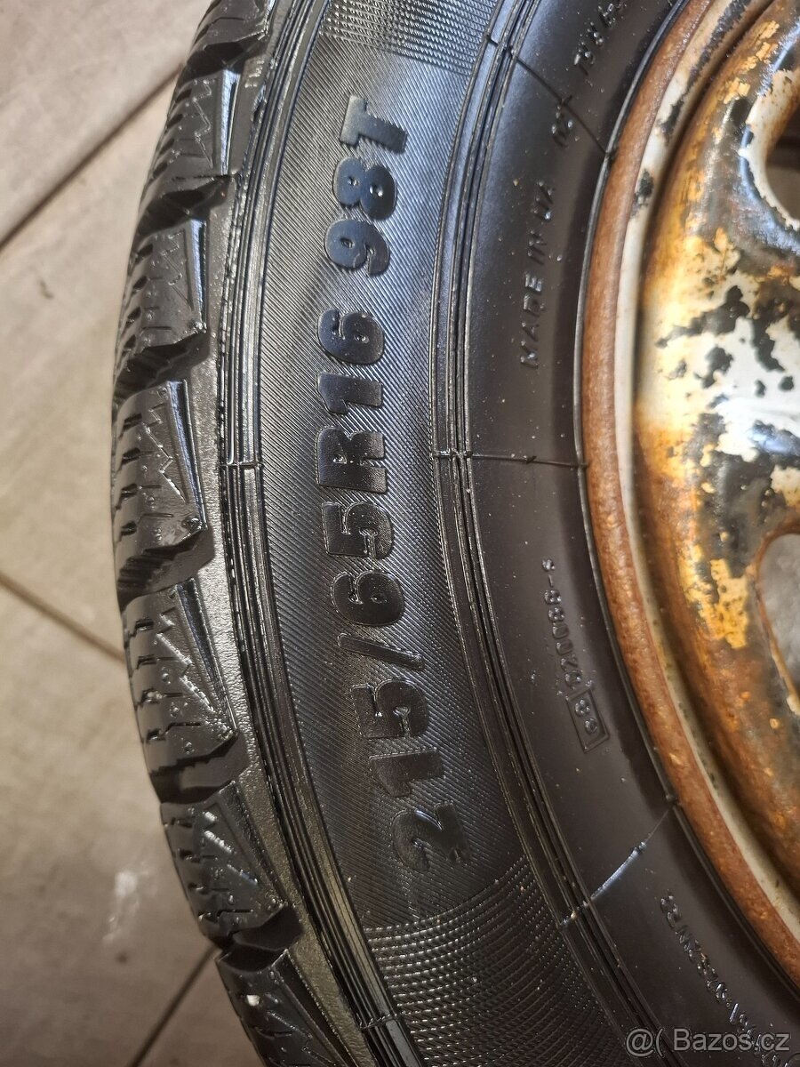 Disky s pneu Dacia Duster 215/65 R16 98T - 8