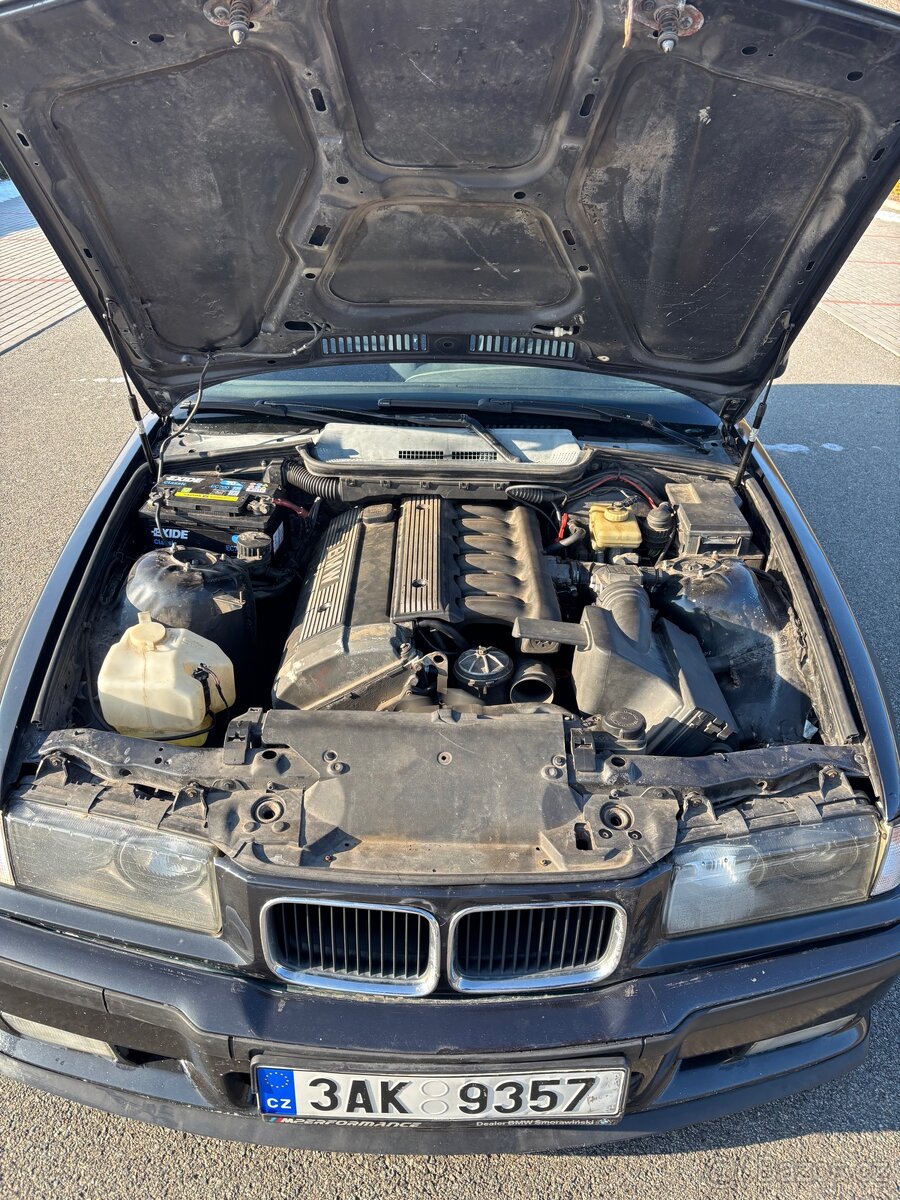 Prodám BMW E36 Coupe 320i - 8