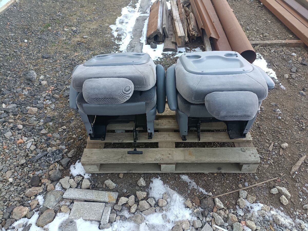 Sedačky Chrysler - 8