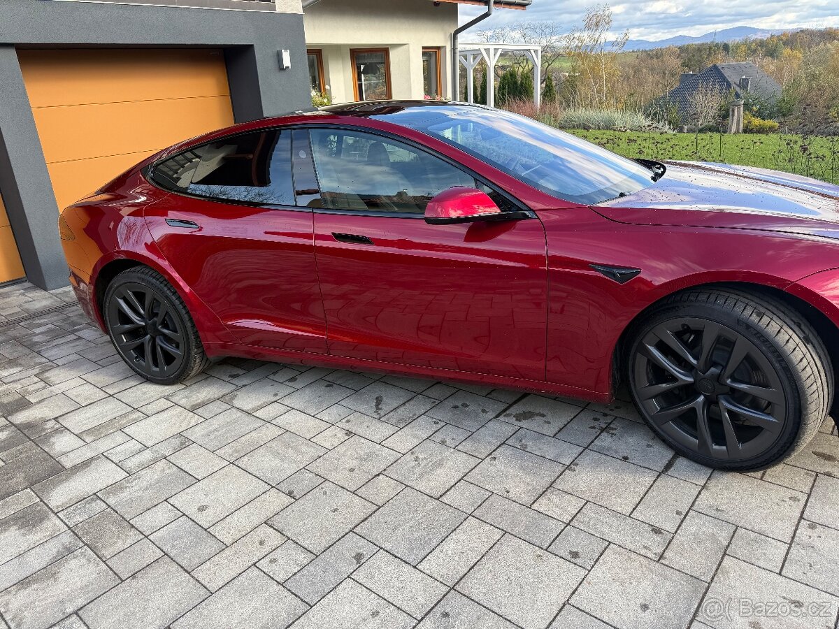 tesla s long range and 4x4 - 8