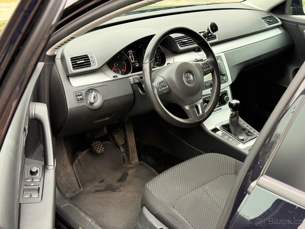 VW PASSAT 2.0TDI - 8