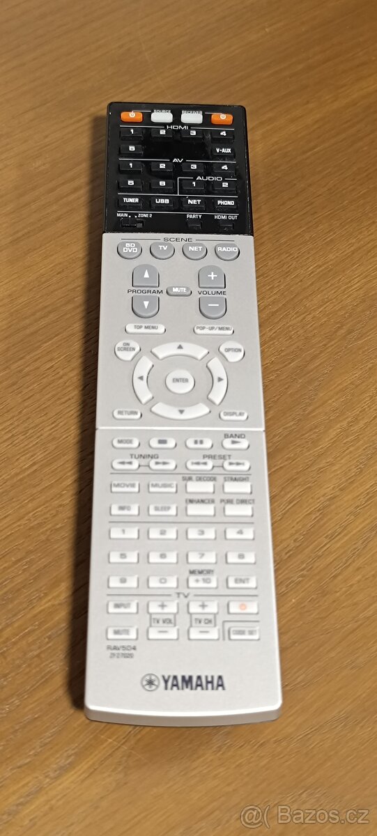 Predám strieborný 7.2 AV receiver Yamaha RX-V 775 - 8