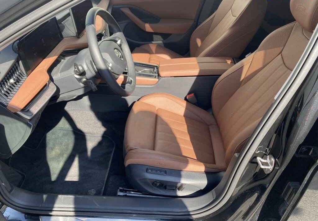 Škoda Superb, L&K, 4X4, Nez.top, MATRIX, Odpoč. DPH, 142 KW - 8