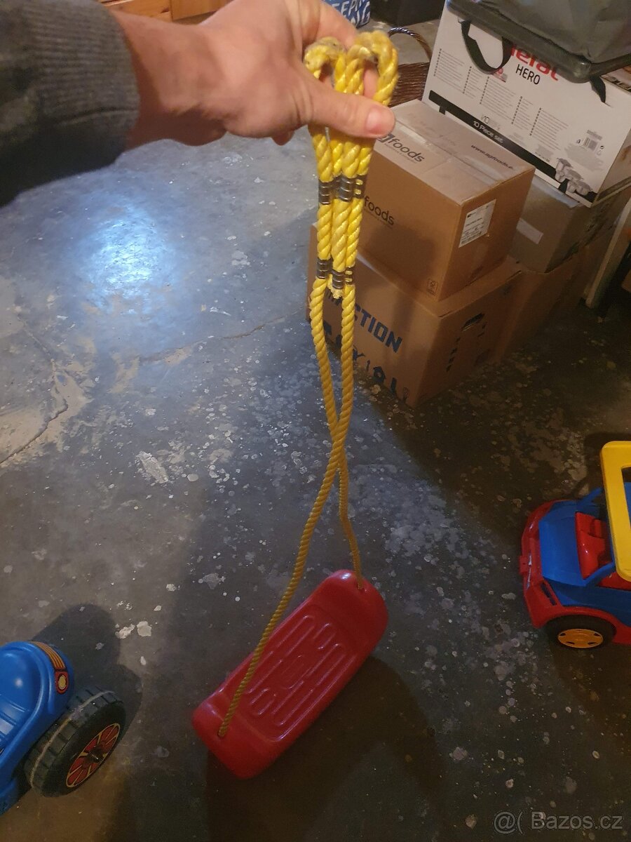 Sada dětských plastových vozítek + houpačka - 8