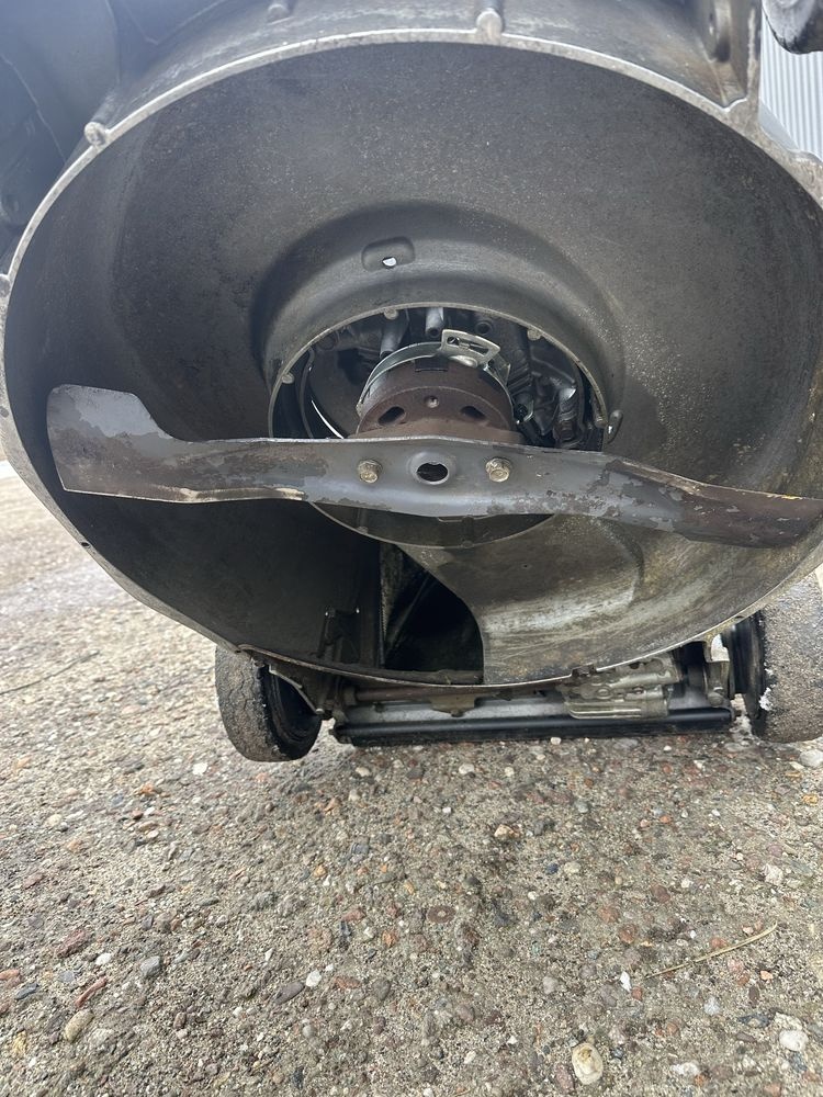 Sekačka Honda hrd536 - 8