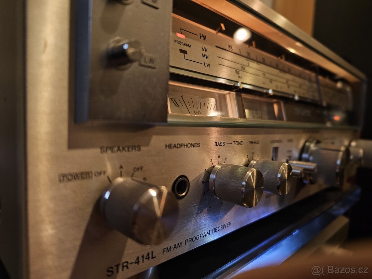 REZERVACE Překrásný receiver SONY, odservisovaný - 8