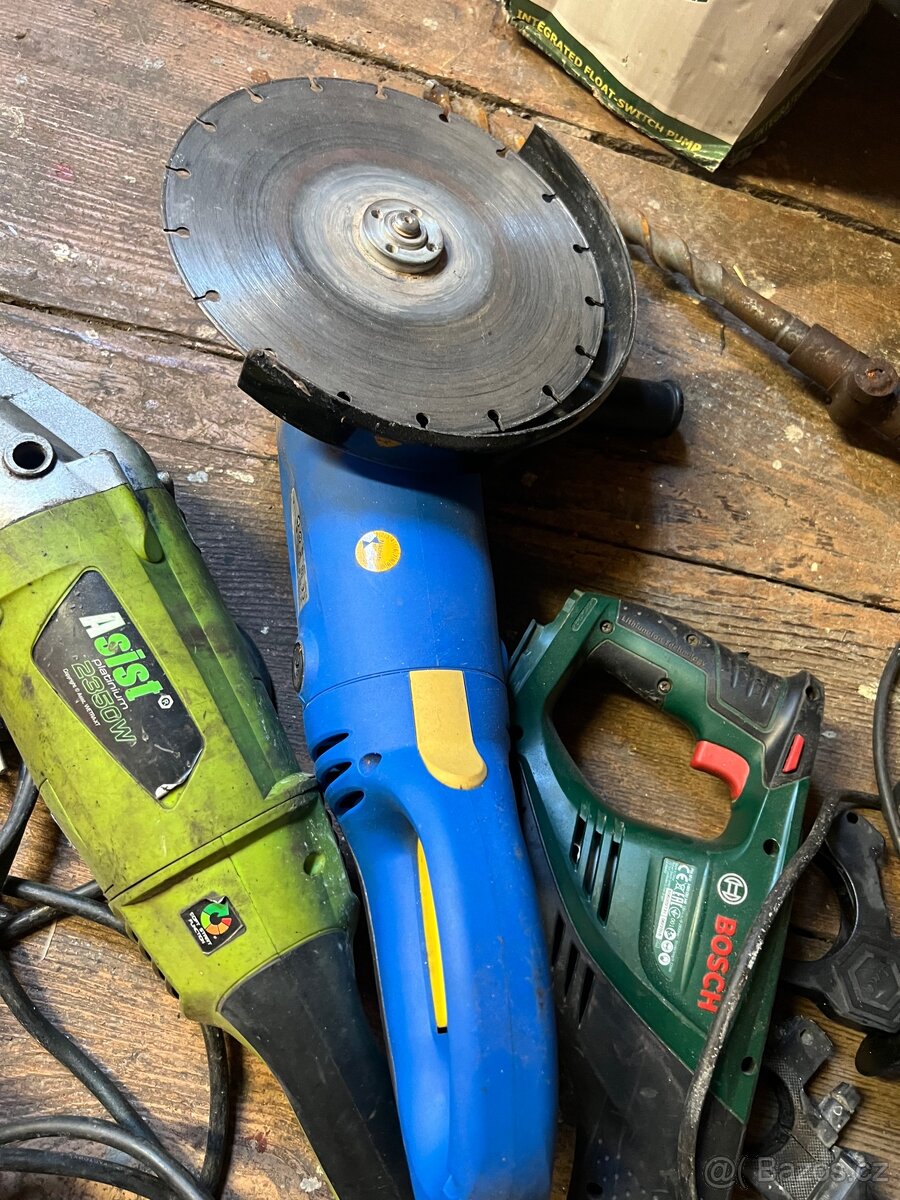 Staré nářadí na opravu/díly - 8