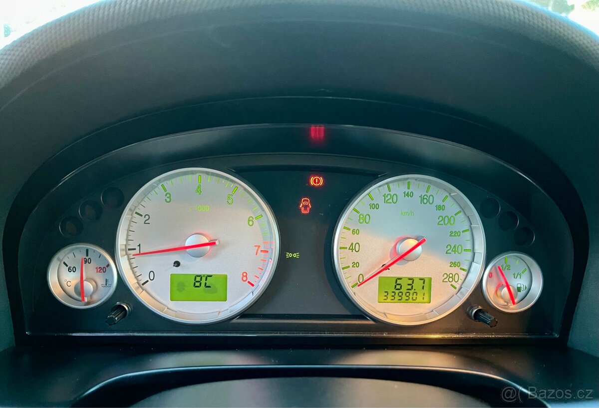 Ford Mondeo ST220 - 8