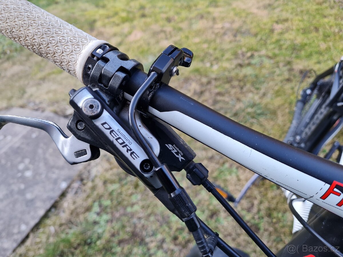 Celoodpružené kolo CUBE - 8