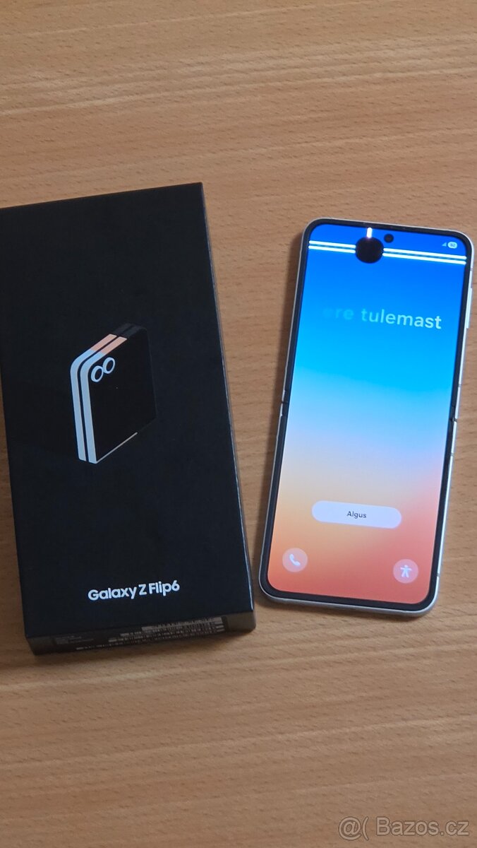 Samsung Flip 6 - 8