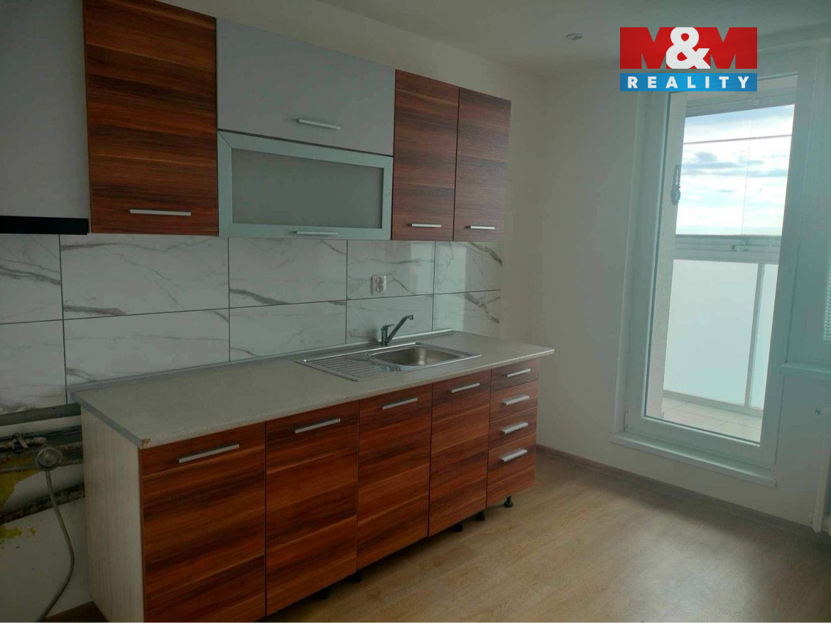Pronájem bytu 3+1, 72 m², Karviná, ul. tř. 17. listopadu - 8