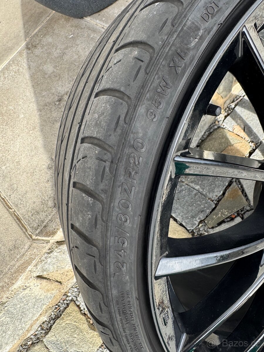 Alu kola 5x112 r20 - 8