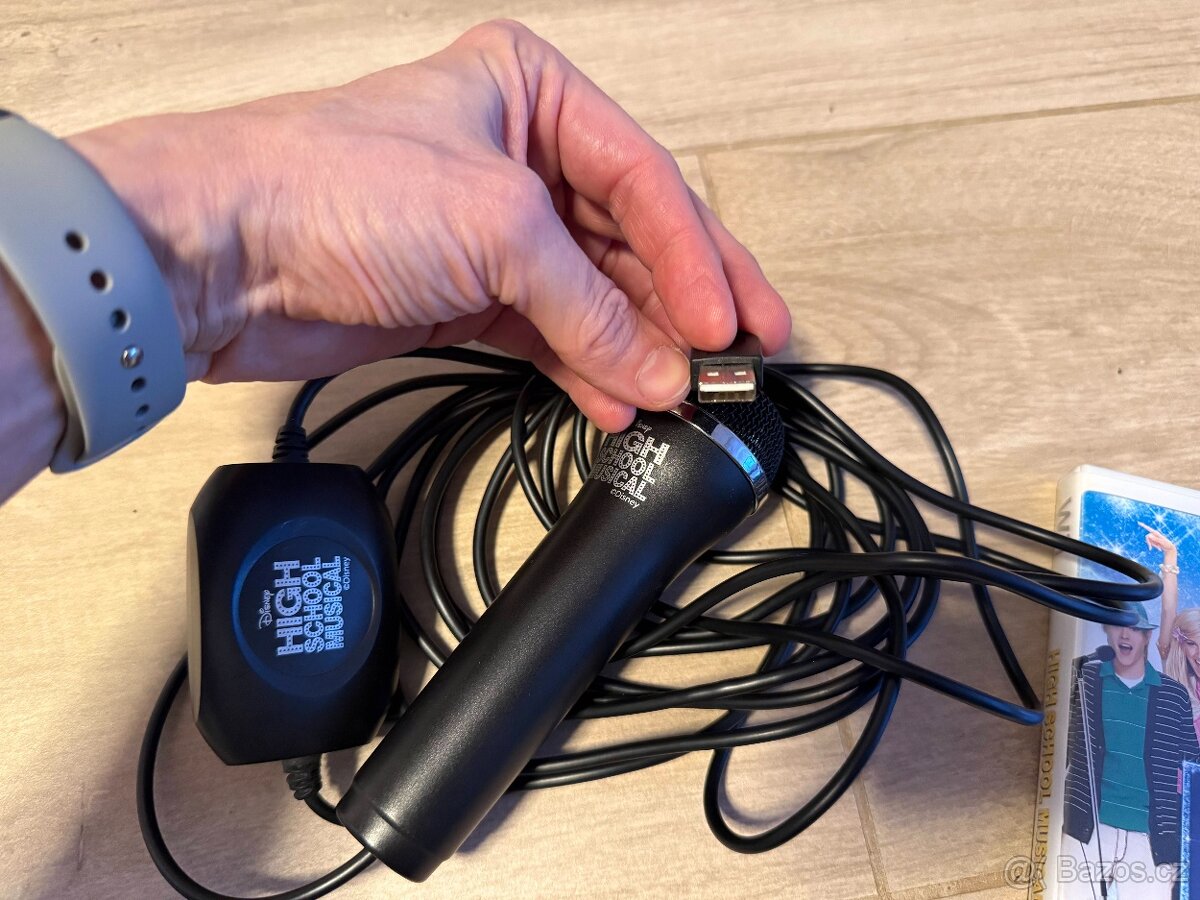 Nintendo Wii hra Disney High School Musical + mikrofon - 8