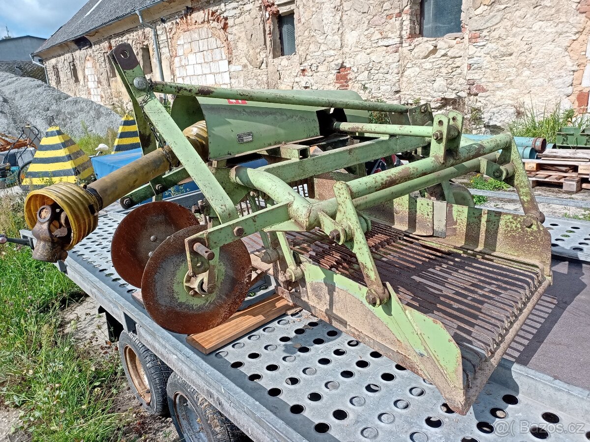 Vibrační vyorávač brambor KROMAG - 8