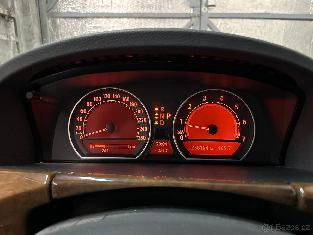 BMW E65 735i - 8