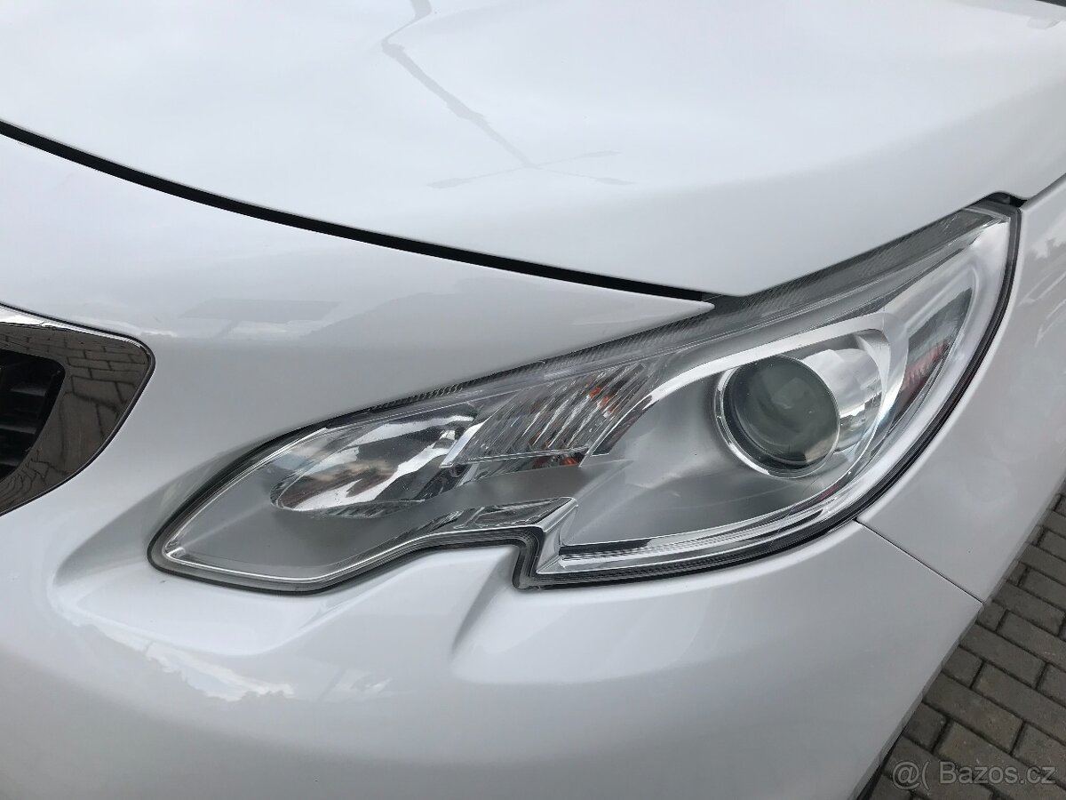 Peugeot 2008 1,6 ACTIVE BlueHDI 100 k MAN5 - 8