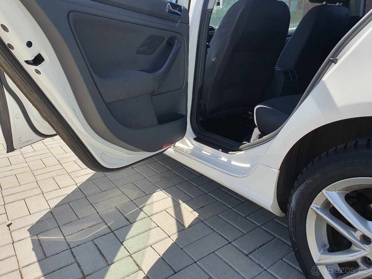 Vw Golf 1.6 mpi nová stk - 8