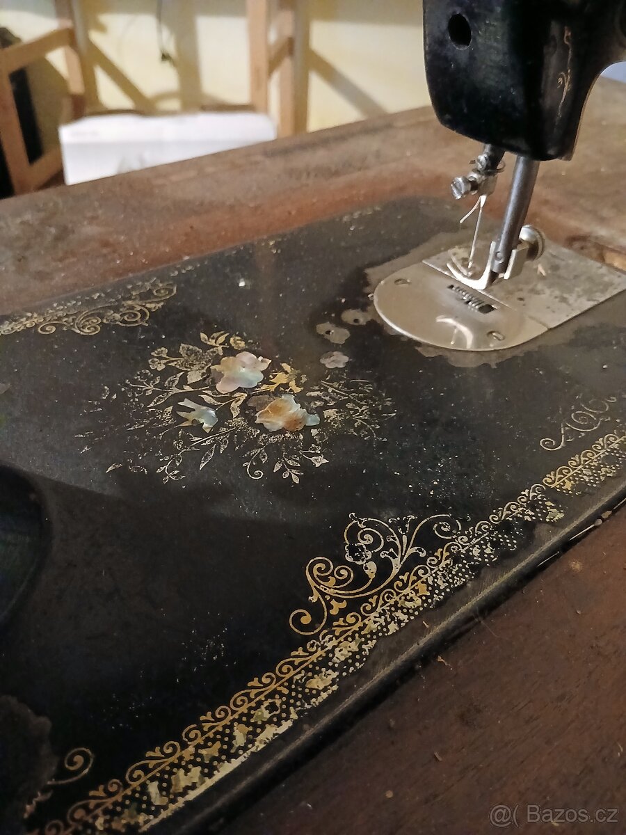 Historický šicí stroj Stoewer - 8