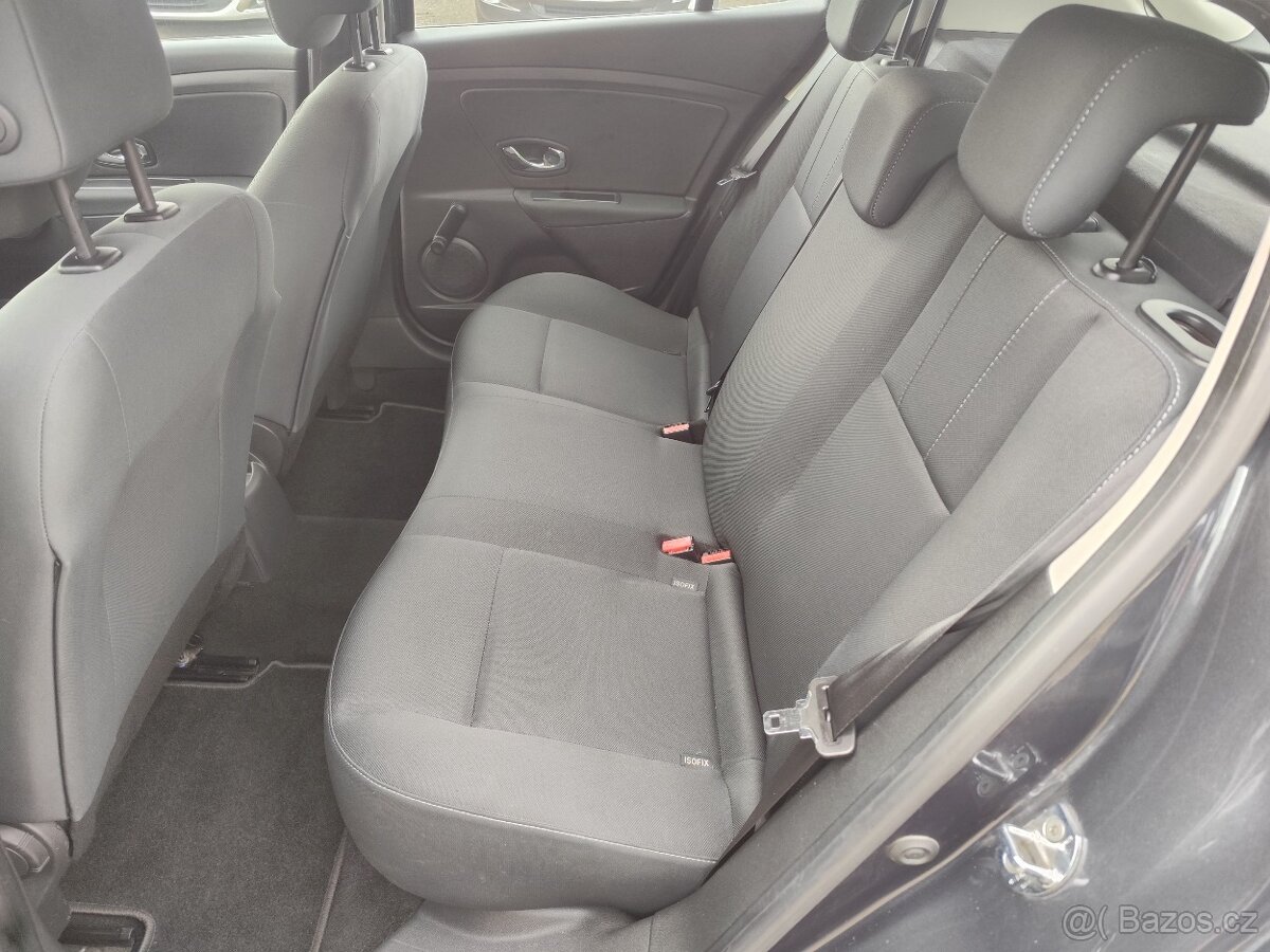 Renault Megane 1.6,16V,74kw.R.V.11/2012.STK Nová.Km 120 500 - 8