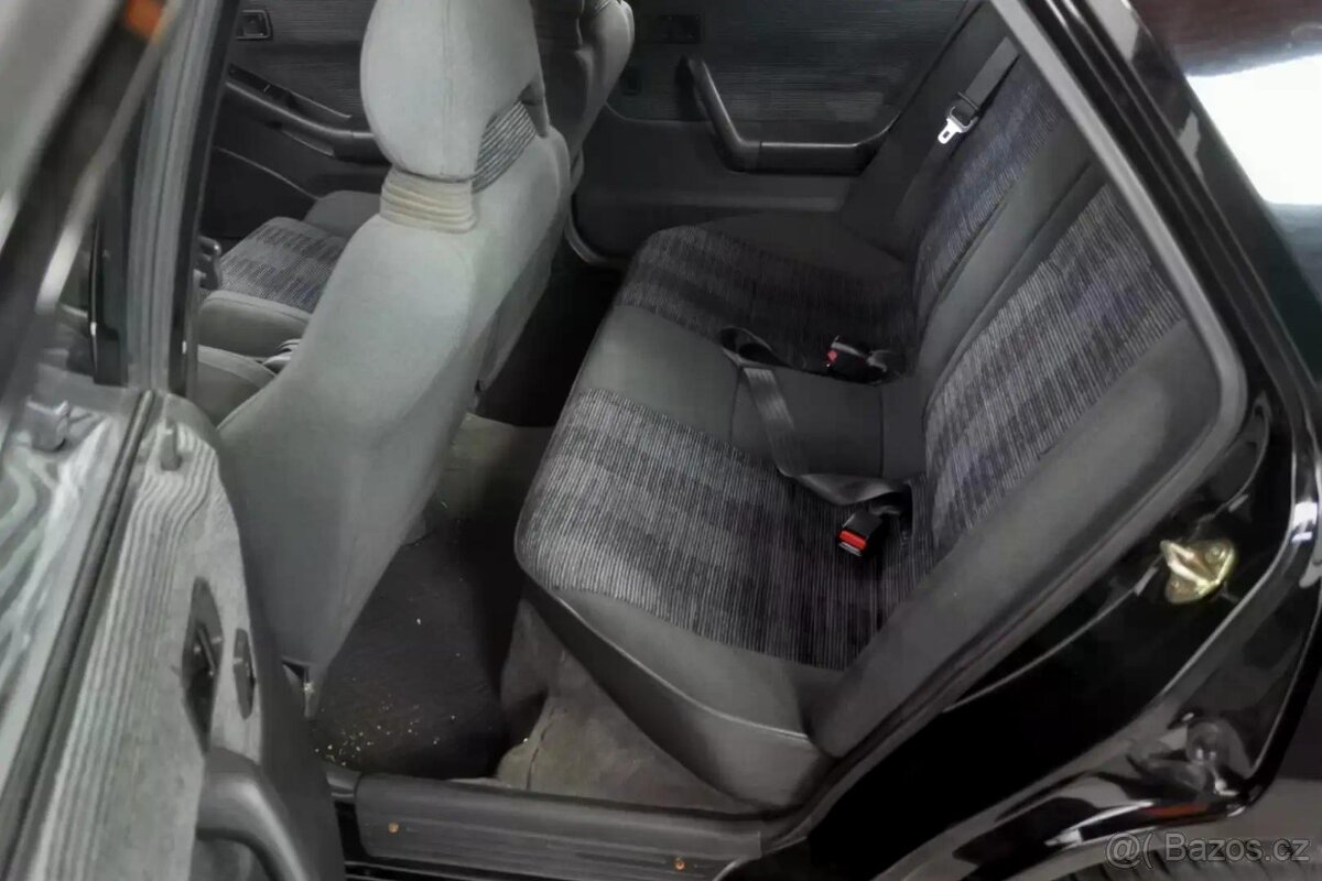 Mazda 323F BG GT - 8