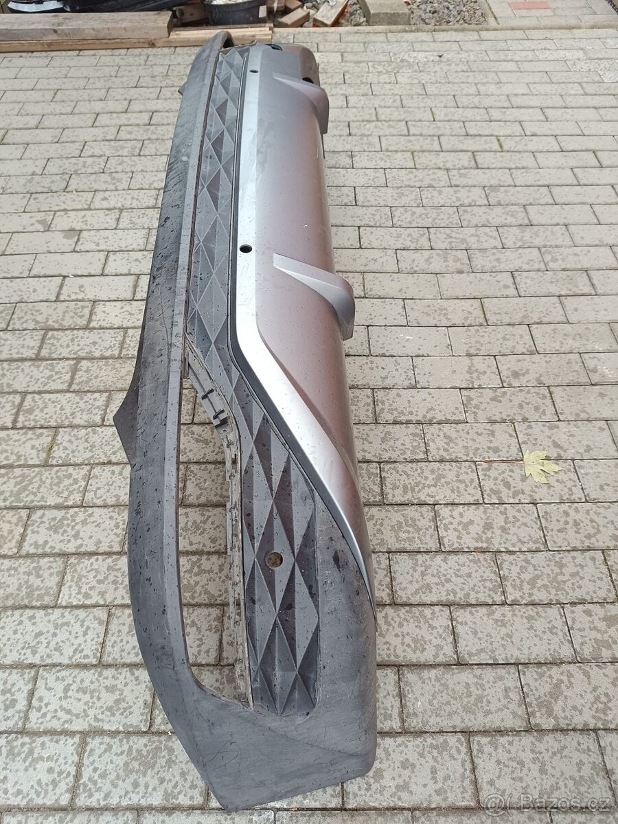 Hyundai Tucson 4 - 8