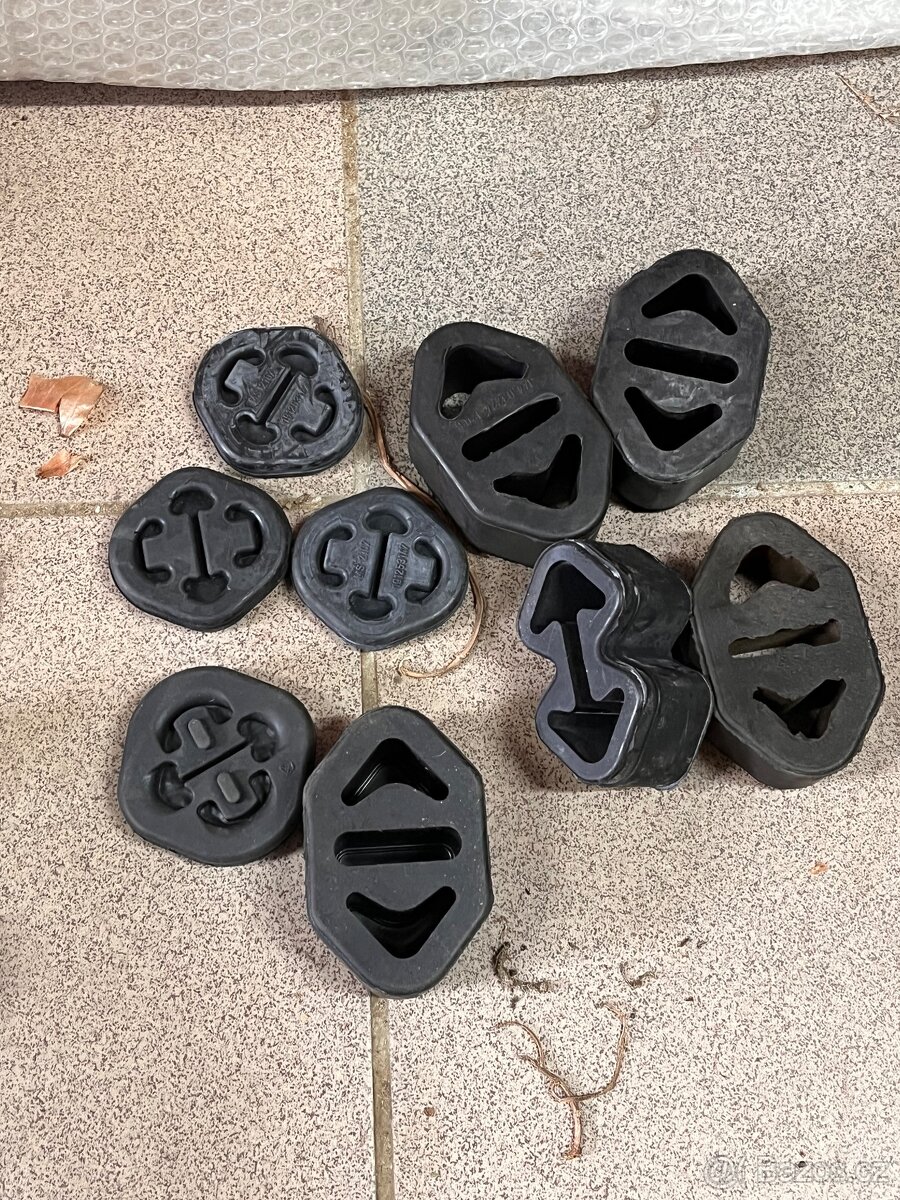 Prachovky na Škoda Spartak, Felicie, 100, 105 - 8