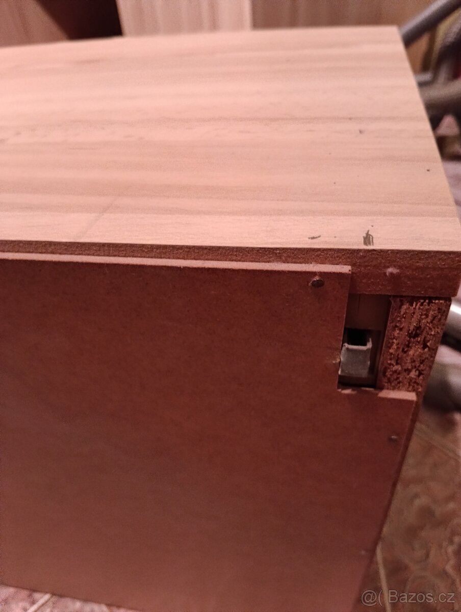 Police na stěnu - 8