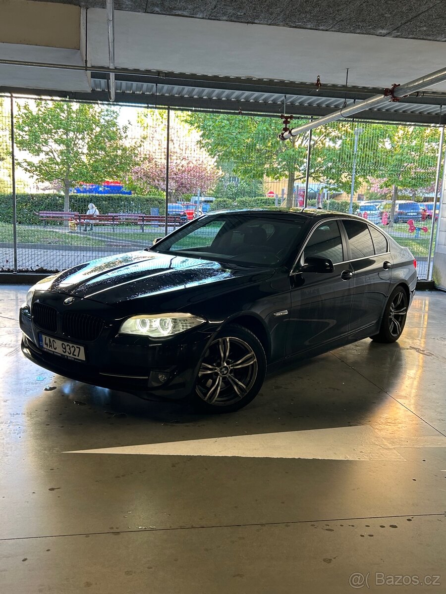 BMW F10 520 - 8
