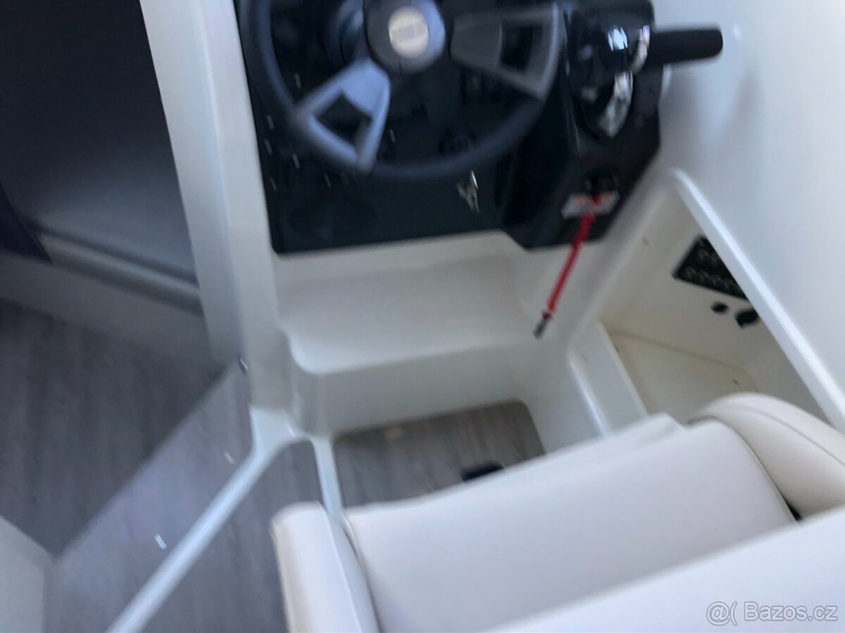 QUICKSILVER Activ 805 WEEKEND + MERCURY F 225 V6 EFI EXLPT D - 8