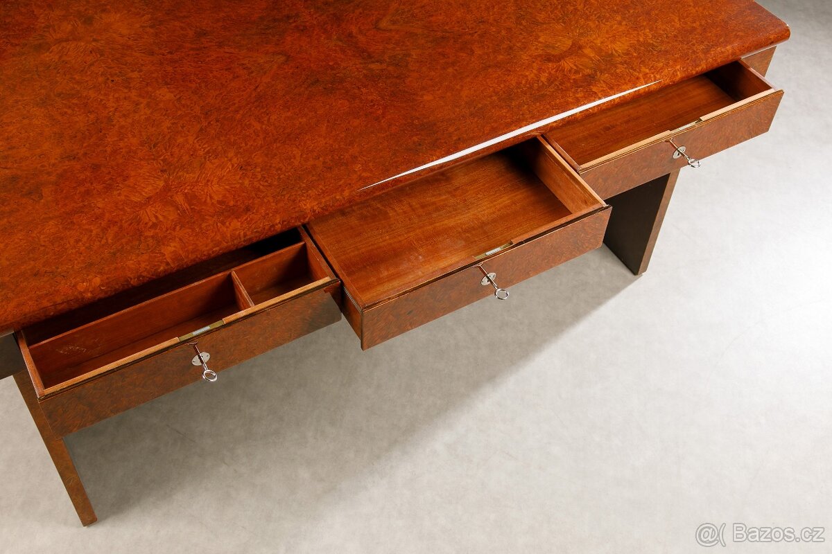 PSACÍ STŮL-UP ZÁVODY-SPOŘITELNA BRNO - 8