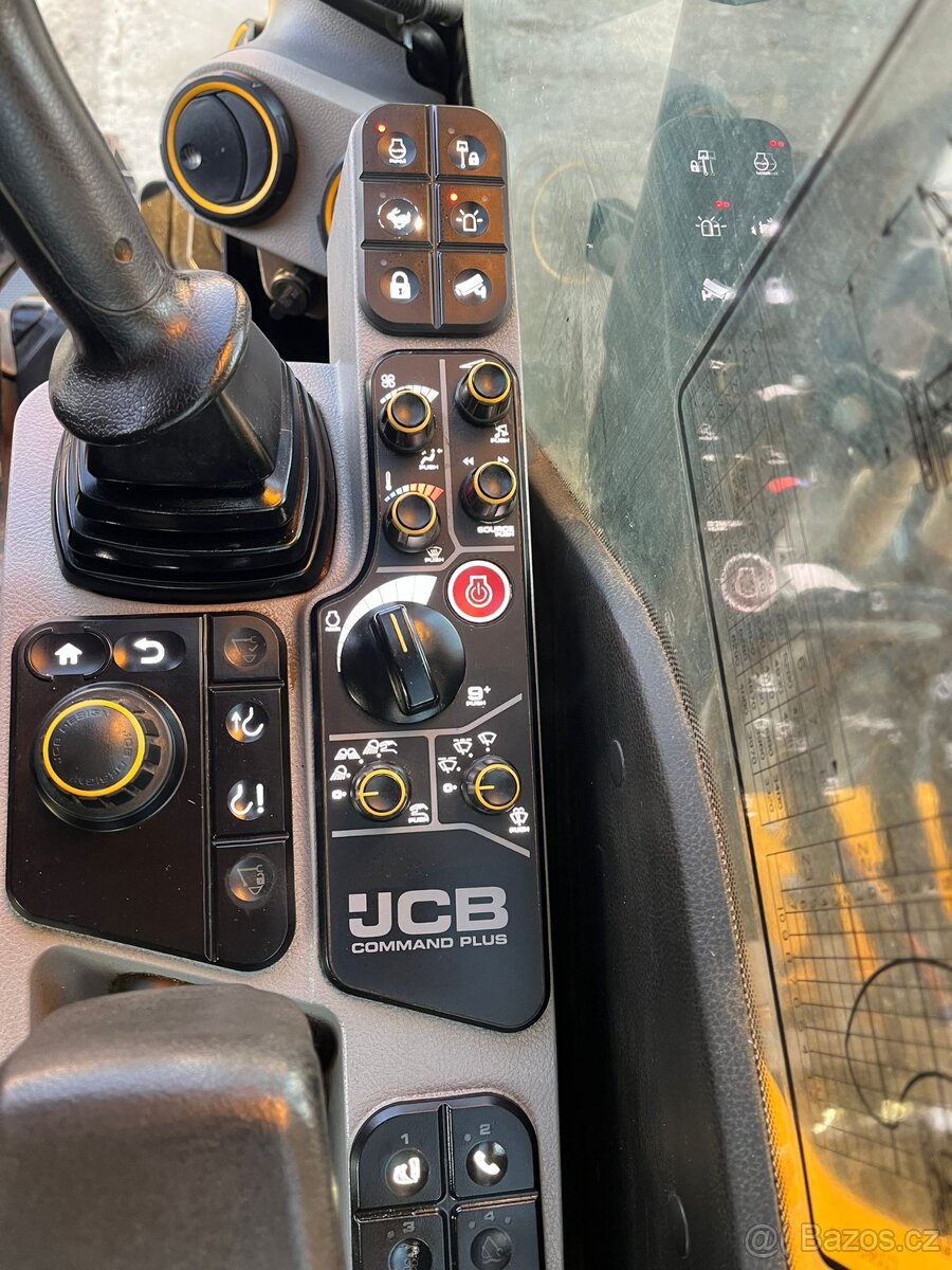 Pásové rypadlo JCB 220X LC - 8