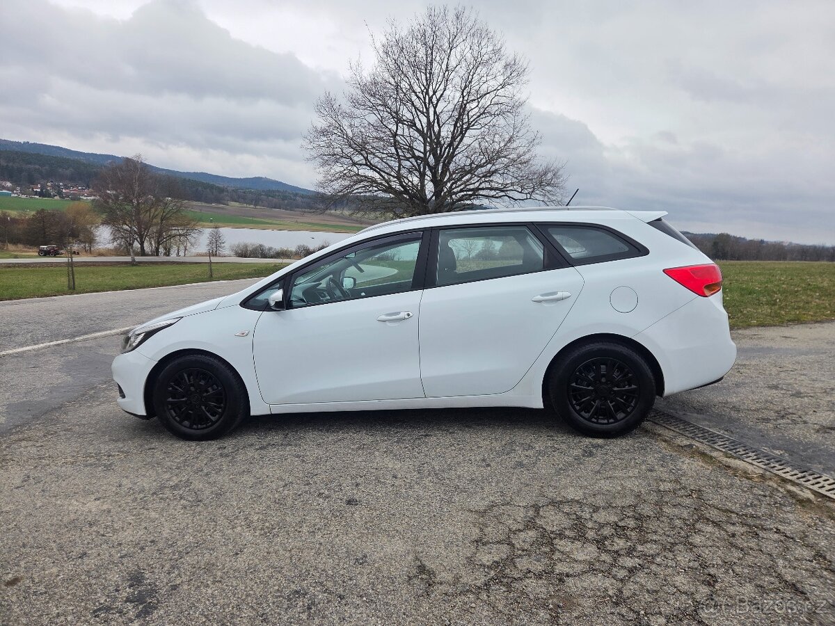 Kia Cee´d - 1.6CRDi(94kw) - KUP ČR - 2015(STK9/27) - 8
