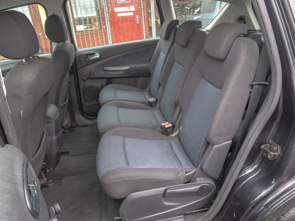 Ford S-MAX 2.0i 16V 107KW – 7 SEDADEL - 8