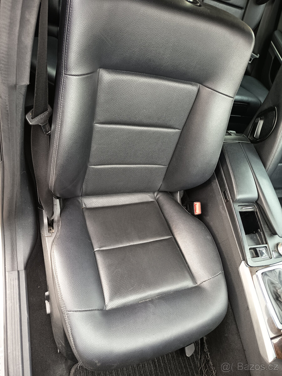 MB E W212 kombi 200 CDI-automat, tažné, bixenony, DPH - 8