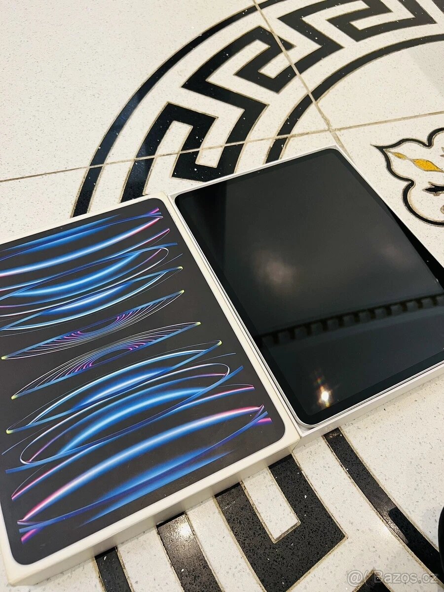 Prodám iPad Pro 12.9" 256GB M2 Stříbrný 2022 - 8