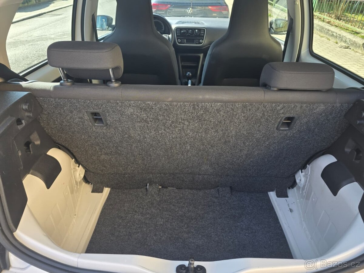VW UP, r.v. 2015 - 8