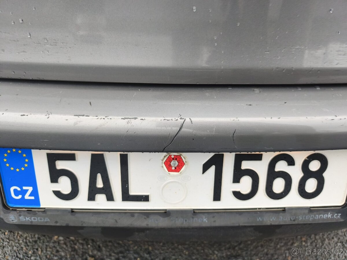 VW Golf V 2.0 tdi - 8